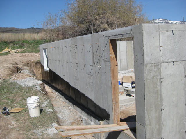 Foundation coating